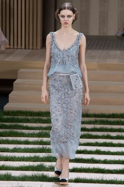 Look 61